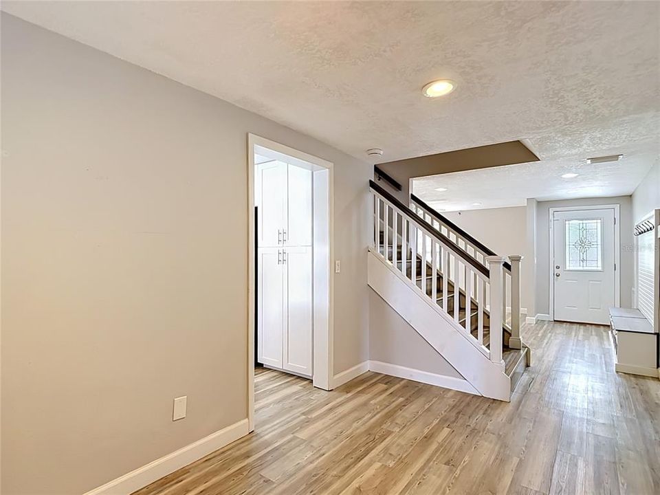 For Sale: $462,000 (4 beds, 2 baths, 1751 Square Feet)
