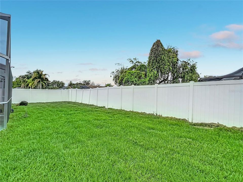 For Sale: $462,000 (4 beds, 2 baths, 1751 Square Feet)