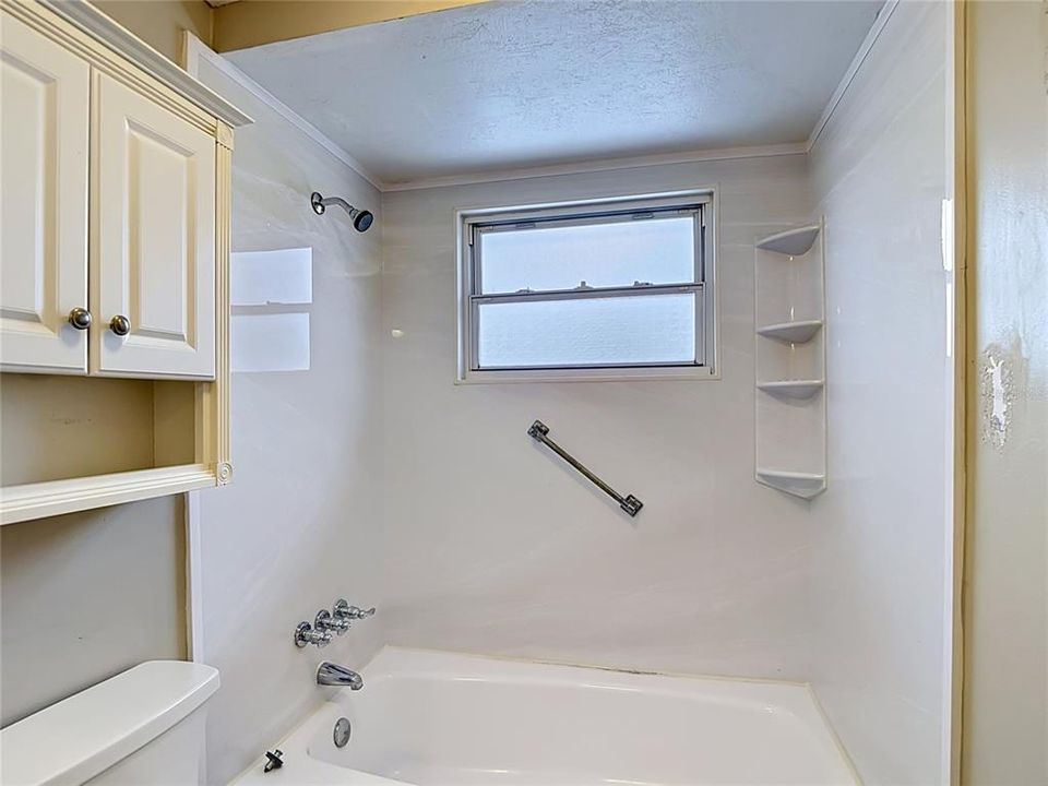 For Sale: $462,000 (4 beds, 2 baths, 1751 Square Feet)