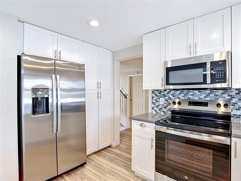 For Sale: $462,000 (4 beds, 2 baths, 1751 Square Feet)