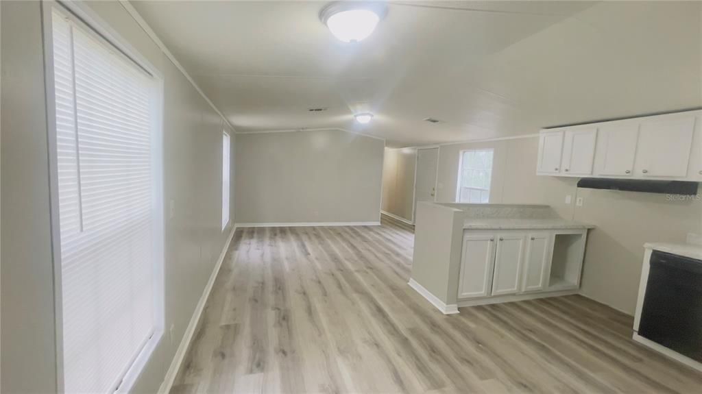 For Sale: $135,000 (3 beds, 2 baths, 1056 Square Feet)