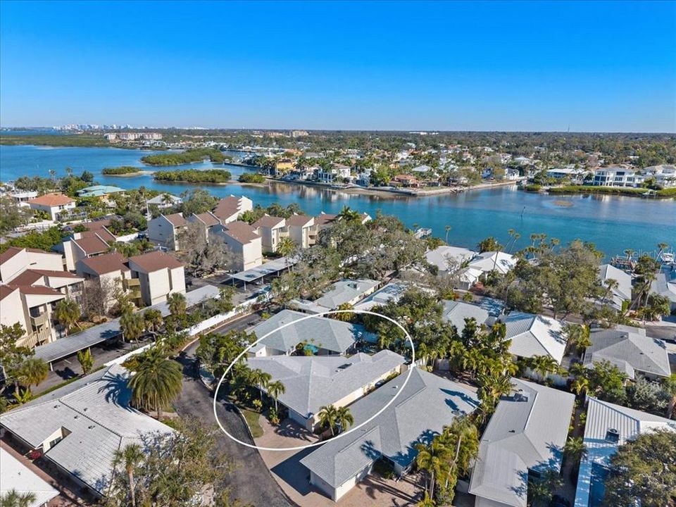 For Rent: $3,200 (2 beds, 2 baths, 1381 Square Feet)