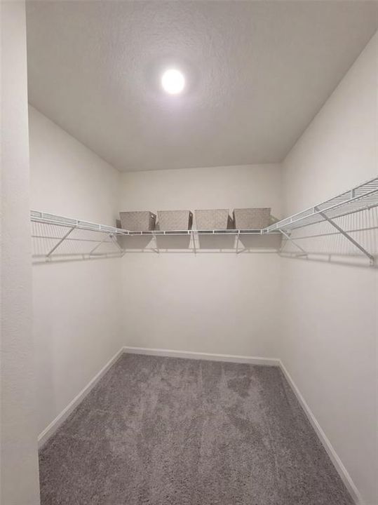 For Rent: $2,549 (4 beds, 2 baths, 1846 Square Feet)