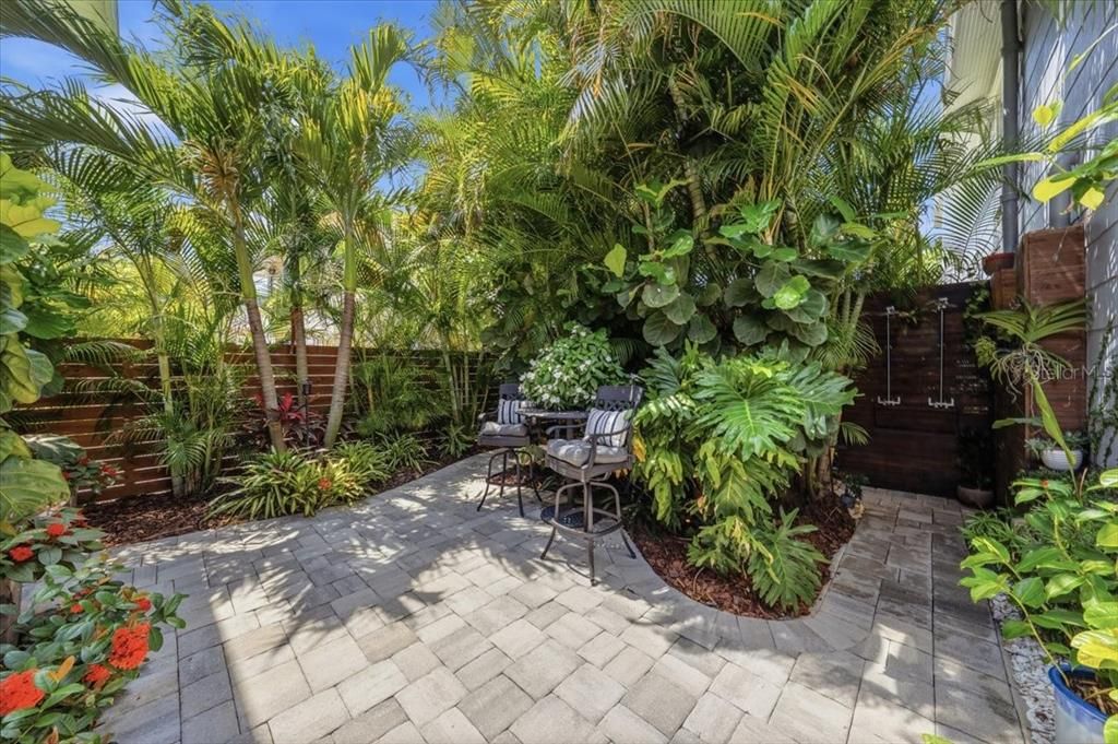 For Sale: $1,450,000 (4 beds, 4 baths, 2372 Square Feet)