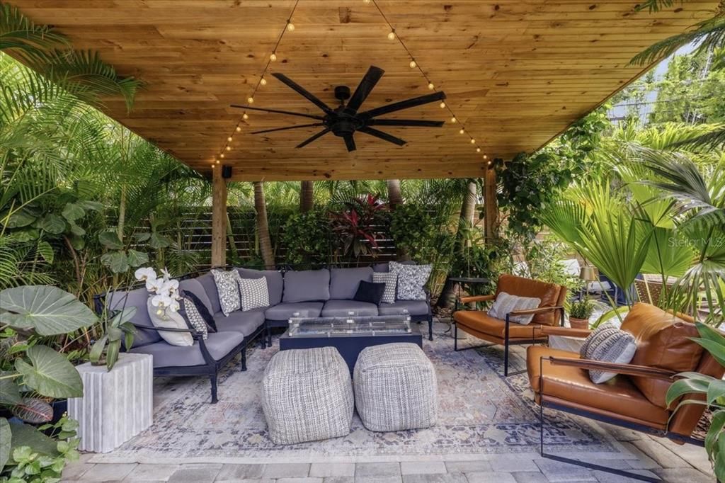 For Sale: $1,450,000 (4 beds, 4 baths, 2372 Square Feet)