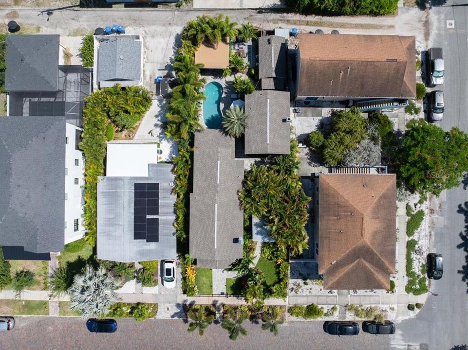 For Sale: $1,450,000 (4 beds, 4 baths, 2372 Square Feet)