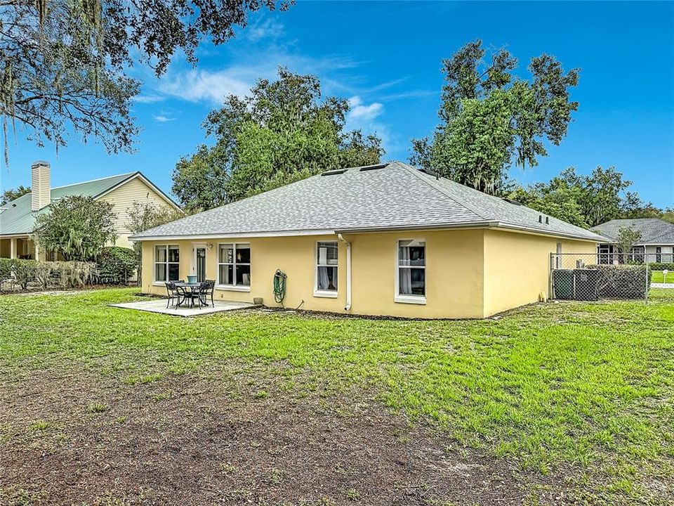 For Sale: $339,900 (3 beds, 2 baths, 1610 Square Feet)