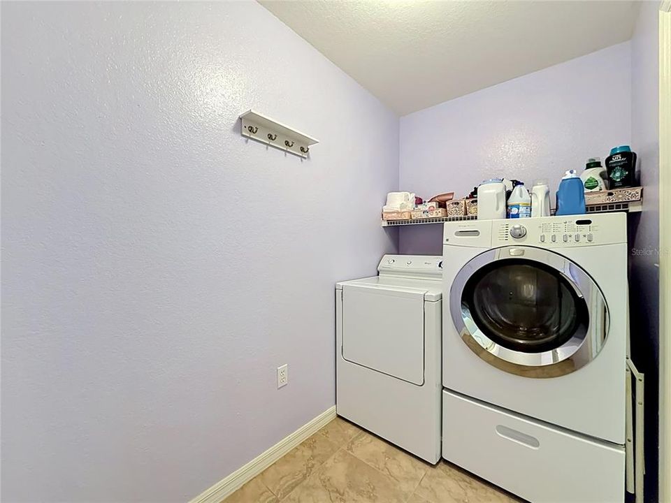 For Sale: $339,900 (3 beds, 2 baths, 1610 Square Feet)