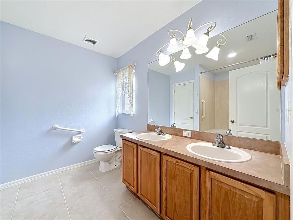 For Sale: $339,900 (3 beds, 2 baths, 1610 Square Feet)