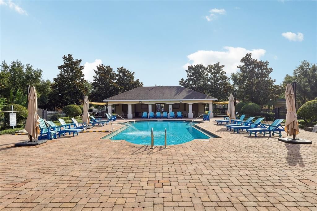 For Sale: $550,000 (3 beds, 2 baths, 1984 Square Feet)