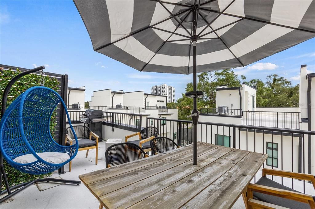 For Rent: $6,250 (3 beds, 3 baths, 2385 Square Feet)