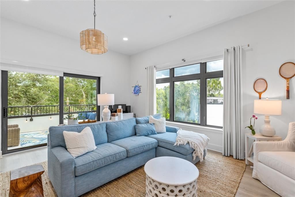 For Rent: $6,250 (3 beds, 3 baths, 2385 Square Feet)