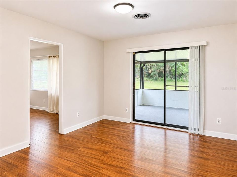 For Rent: $2,400 (3 beds, 2 baths, 2224 Square Feet)
