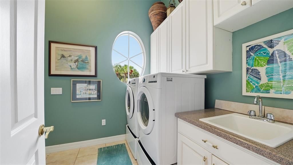 For Sale: $1,190,000 (4 beds, 3 baths, 3374 Square Feet)