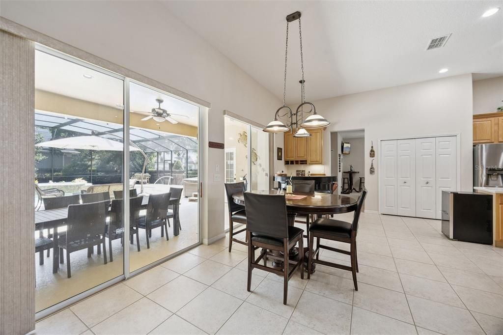 For Sale: $679,000 (4 beds, 4 baths, 3190 Square Feet)