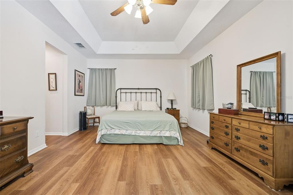 For Sale: $679,000 (4 beds, 4 baths, 3190 Square Feet)