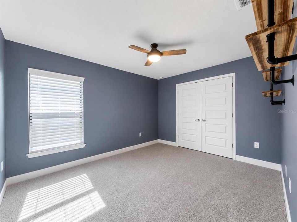 For Sale: $514,500 (4 beds, 3 baths, 2572 Square Feet)