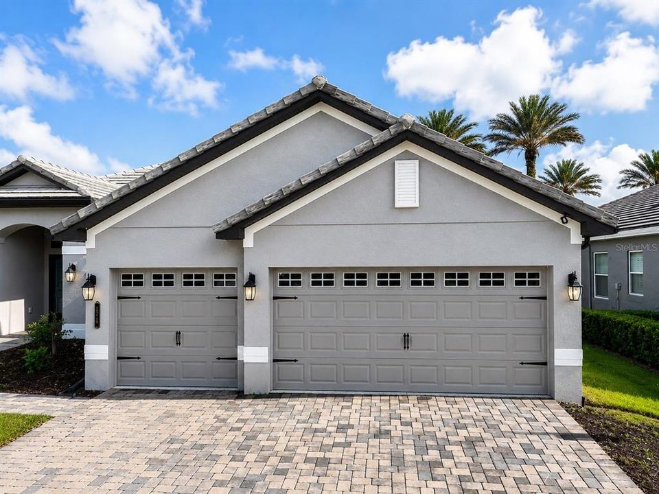 For Sale: $514,500 (4 beds, 3 baths, 2572 Square Feet)