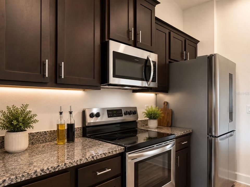 For Sale: $514,500 (4 beds, 3 baths, 2572 Square Feet)