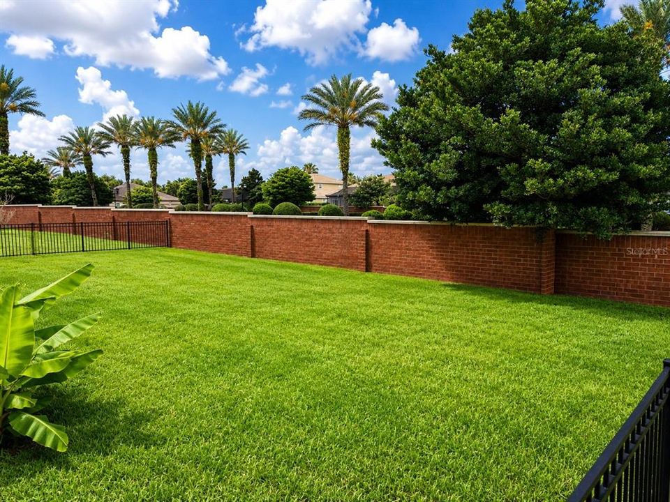 For Sale: $514,500 (4 beds, 3 baths, 2572 Square Feet)