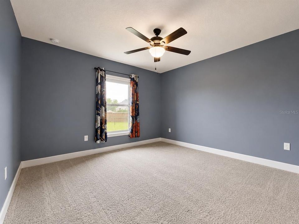 For Sale: $514,500 (4 beds, 3 baths, 2572 Square Feet)