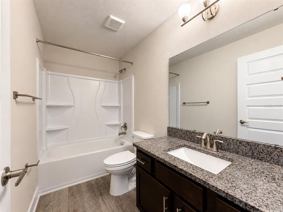 For Sale: $514,500 (4 beds, 3 baths, 2572 Square Feet)