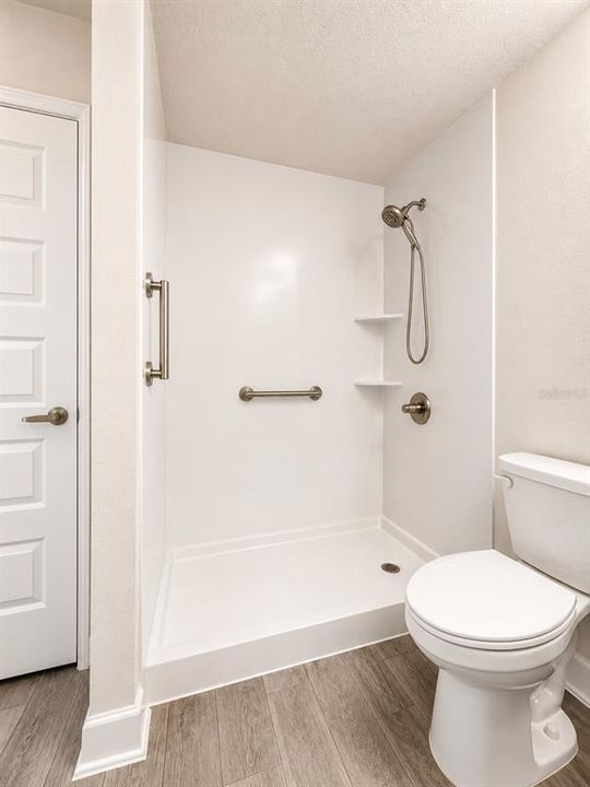 For Sale: $514,500 (4 beds, 3 baths, 2572 Square Feet)