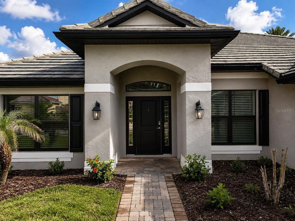 For Sale: $514,500 (4 beds, 3 baths, 2572 Square Feet)