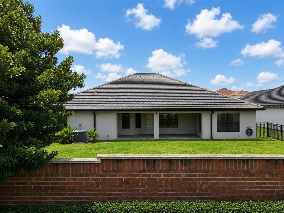 For Sale: $514,500 (4 beds, 3 baths, 2572 Square Feet)