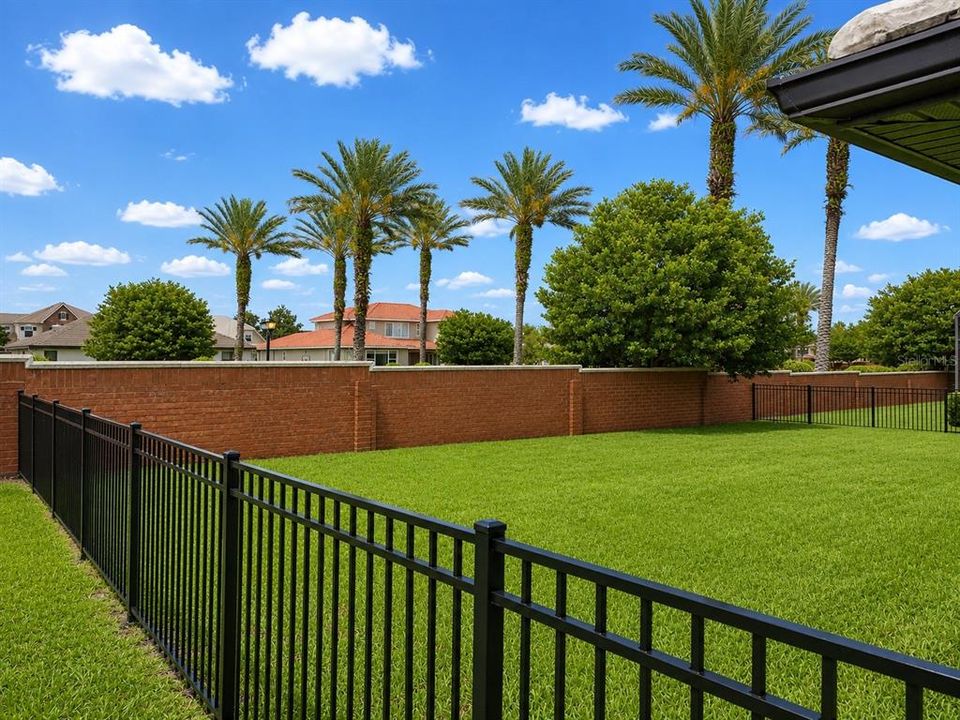 For Sale: $514,500 (4 beds, 3 baths, 2572 Square Feet)