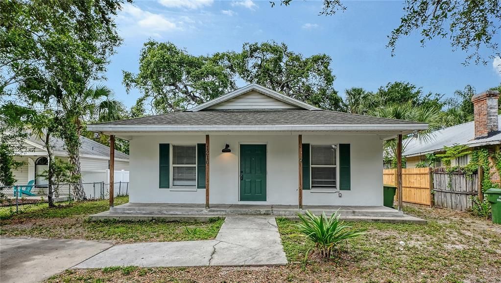 For Sale: $375,000 (3 beds, 2 baths, 1120 Square Feet)