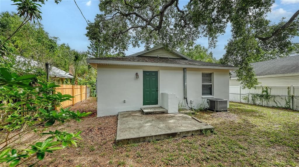 For Sale: $375,000 (3 beds, 2 baths, 1120 Square Feet)