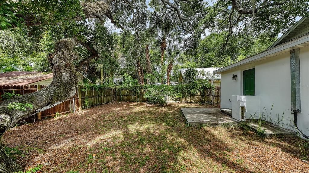 For Sale: $375,000 (3 beds, 2 baths, 1120 Square Feet)