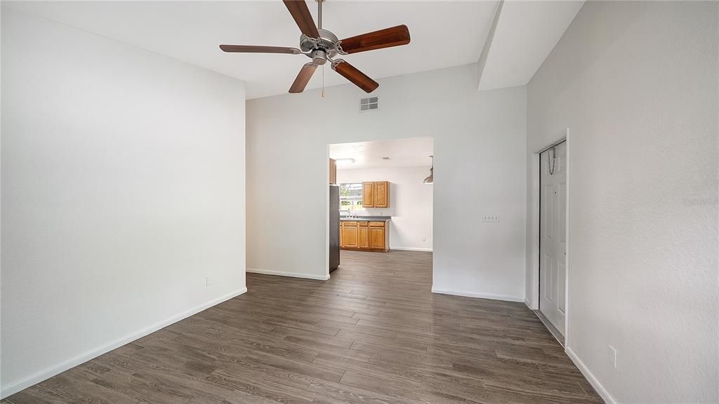 For Sale: $375,000 (3 beds, 2 baths, 1120 Square Feet)