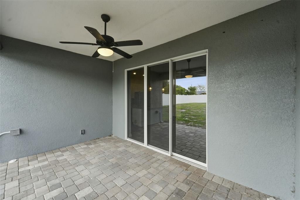For Sale: $354,900 (3 beds, 2 baths, 1596 Square Feet)