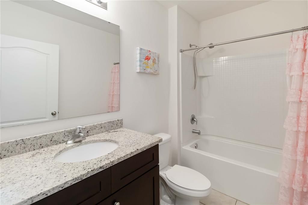 En Venta: $407,990 (4 camas, 2 baños, 1846 Pies cuadrados)