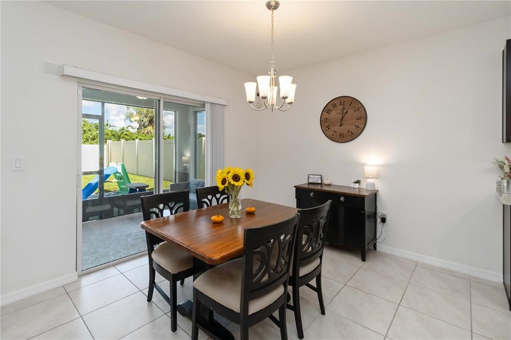 En Venta: $407,990 (4 camas, 2 baños, 1846 Pies cuadrados)