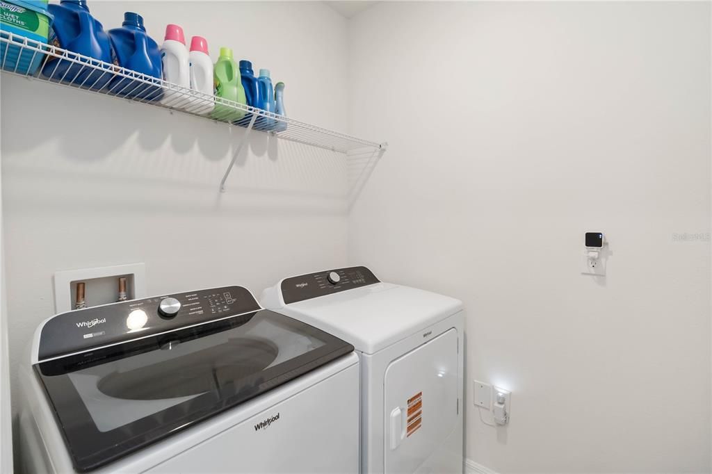En Venta: $407,990 (4 camas, 2 baños, 1846 Pies cuadrados)