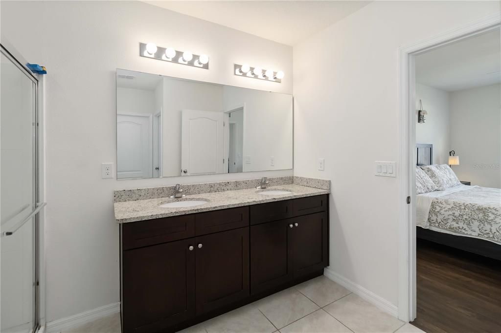 En Venta: $407,990 (4 camas, 2 baños, 1846 Pies cuadrados)