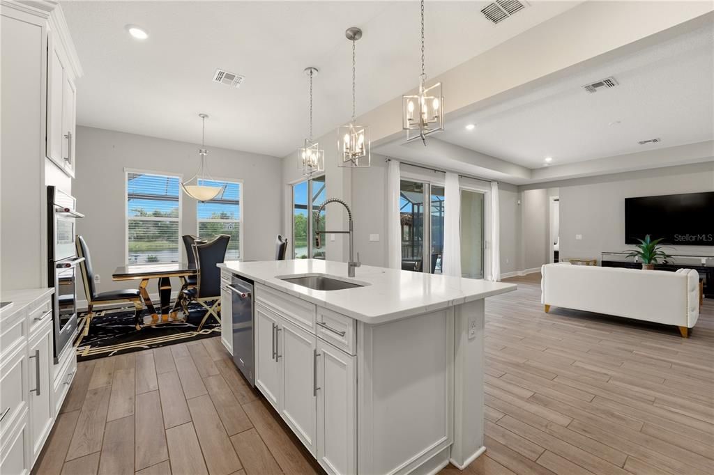 : $1,065,000 (5 beds, 4 baths, 4055 Square Feet)