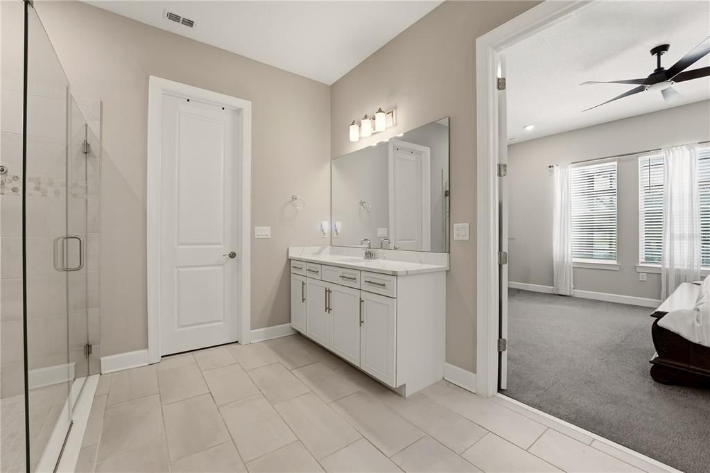 : $1,065,000 (5 beds, 4 baths, 4055 Square Feet)