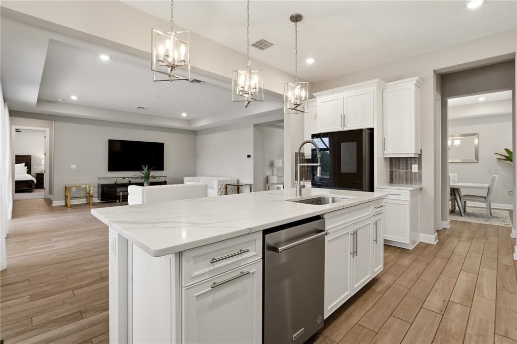 : $1,065,000 (5 beds, 4 baths, 4055 Square Feet)