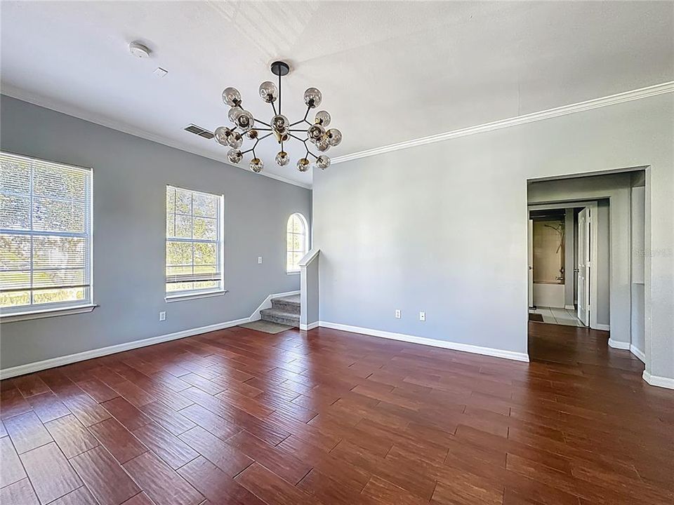 For Sale: $385,000 (3 beds, 2 baths, 1544 Square Feet)