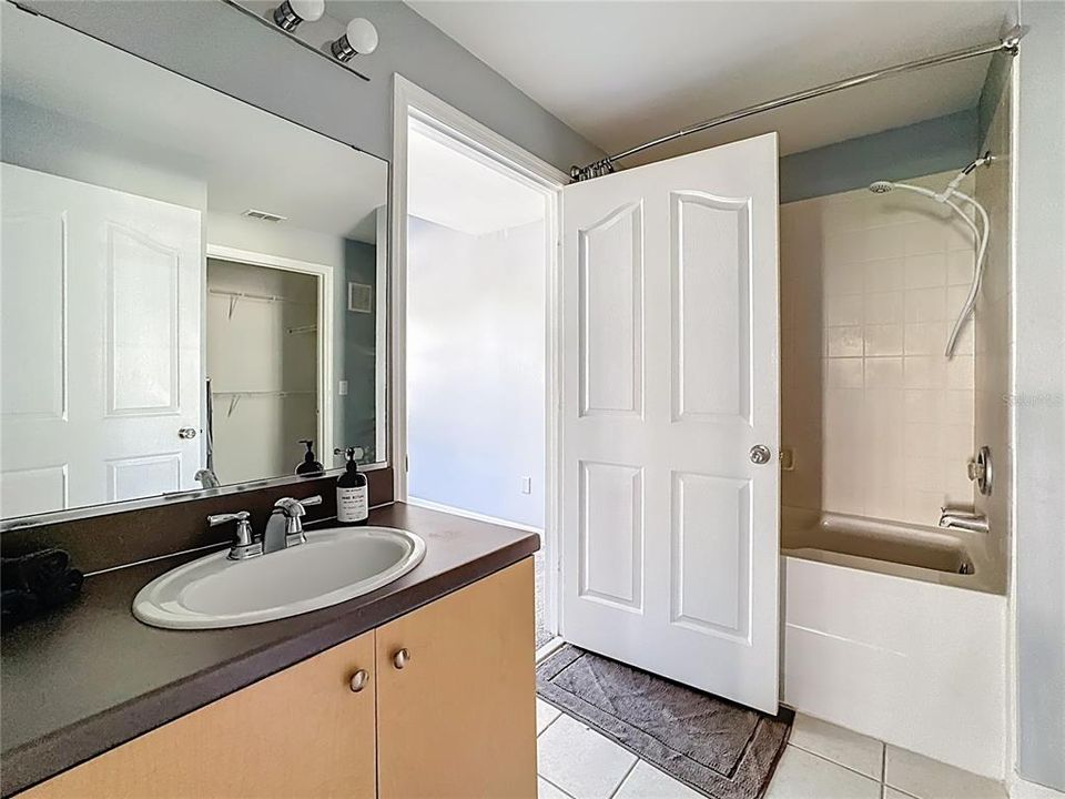 For Sale: $385,000 (3 beds, 2 baths, 1544 Square Feet)