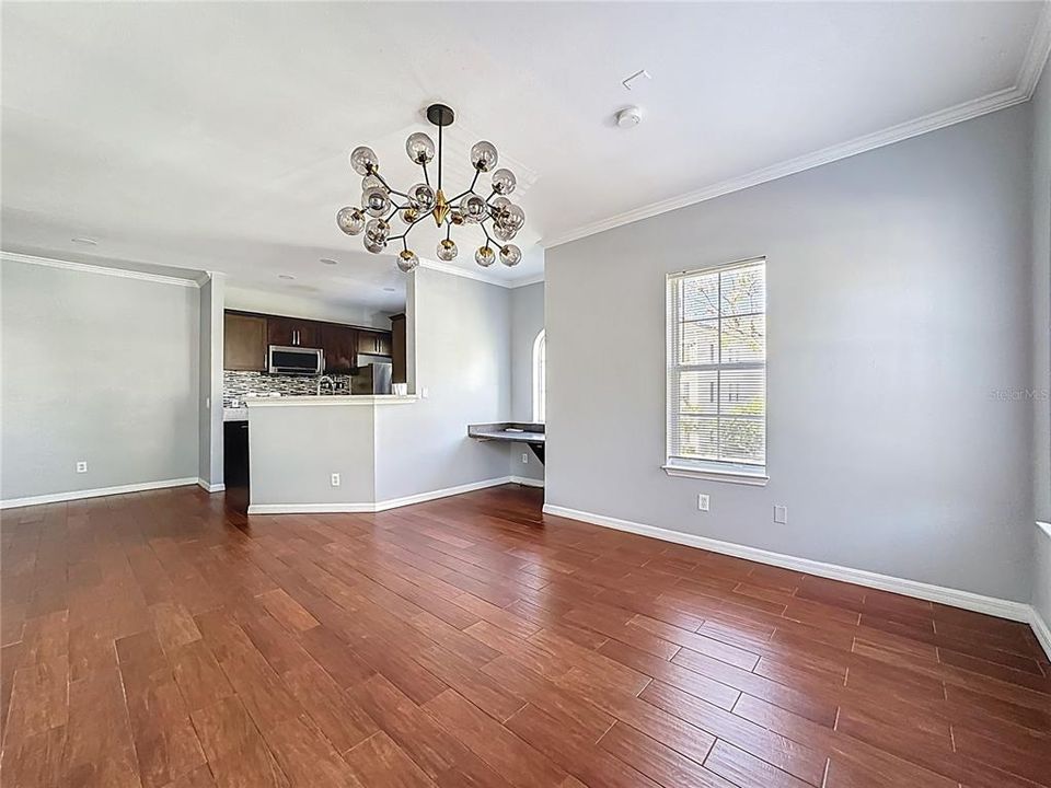 For Sale: $385,000 (3 beds, 2 baths, 1544 Square Feet)