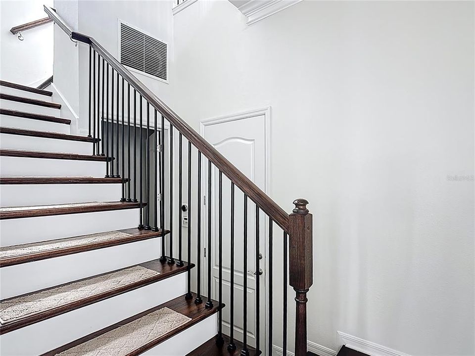 For Sale: $660,000 (3 beds, 2 baths, 2111 Square Feet)
