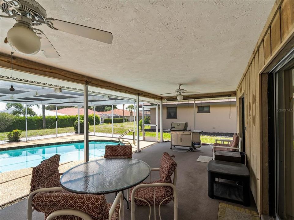 For Sale: $347,700 (3 beds, 2 baths, 1664 Square Feet)