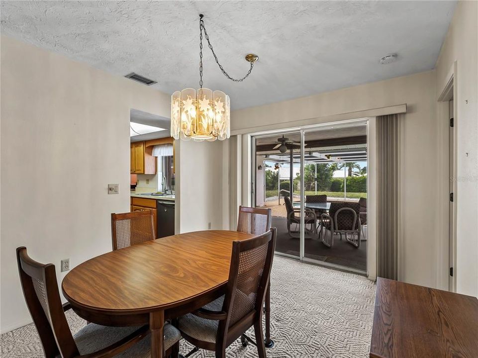 For Sale: $347,700 (3 beds, 2 baths, 1664 Square Feet)