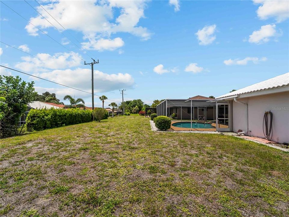 For Sale: $347,700 (3 beds, 2 baths, 1664 Square Feet)