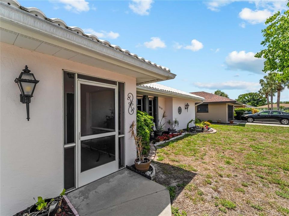 For Sale: $347,700 (3 beds, 2 baths, 1664 Square Feet)